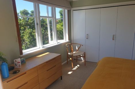 Photo of property in 7 Kingston Heights Road, Kingston, Wellington, 6021