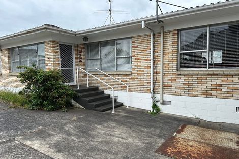 Photo of property in 5/26 Carrington Road, Point Chevalier, Auckland, 1025