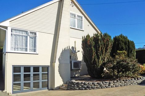 Photo of property in 15a Ure Street, South Hill, Oamaru, 9400