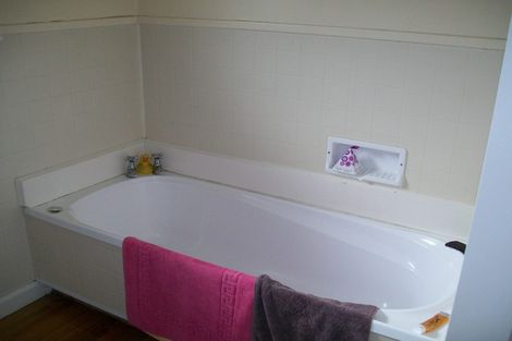 Photo of property in 7 Newbridge Place, Ilam, Christchurch, 8041