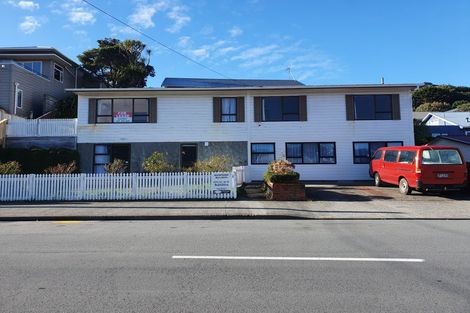 Photo of property in 209 Clyde Street, Island Bay, Wellington, 6023