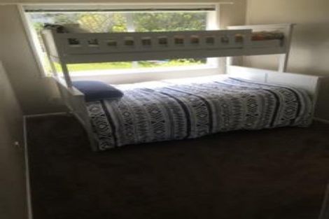 Photo of property in 16 Orton Street, Glenfield, Auckland, 0627