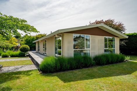 Photo of property in 21 Hunter Crescent, Wanaka, 9305