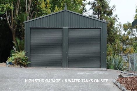 Photo of property in 78 Opanuku Road, Henderson Valley, Auckland, 0612