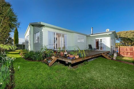 Photo of property in 14 Miriam Corban Heights, Henderson, Auckland, 0612