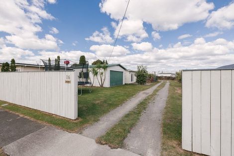 Photo of property in 16 Seaforth Avenue, Milson, Palmerston North, 4414