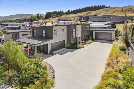 Photo of property in 9 Barclay Place, Wanaka, 9305