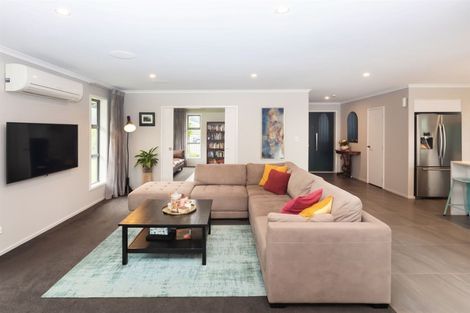 Photo of property in 44 Worsleys Road, Cracroft, Christchurch, 8025