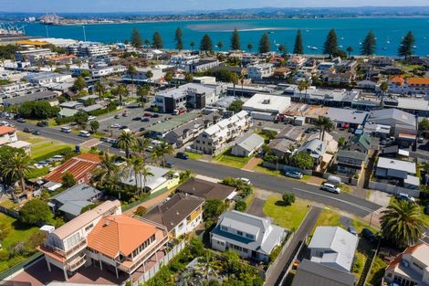 Photo of property in 5 May Street, Mount Maunganui, 3116
