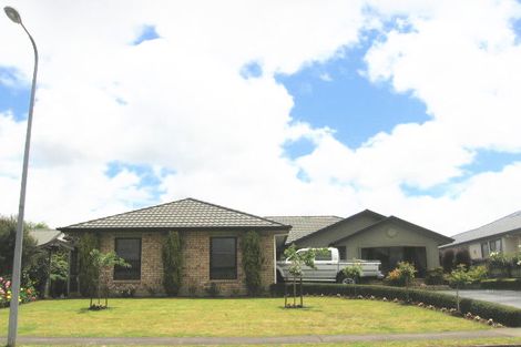 Photo of property in 15 Sunset Drive, Pukekohe, 2120