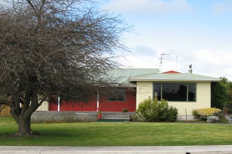 Photo of property in 12 Brookvale Road, Havelock North, 4130