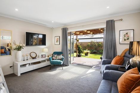 Photo of property in 2/55 Edward Avenue, Edgeware, Christchurch, 8013