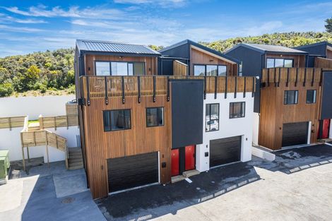 Photo of property in 3 Stockden Place, Karori, Wellington, 6012