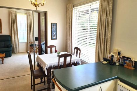 Photo of property in 2/8 Camrose Place, Ilam, Christchurch, 8041