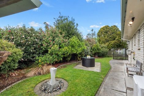 Photo of property in 30 Rhonda Avenue, Deanwell, Hamilton, 3206