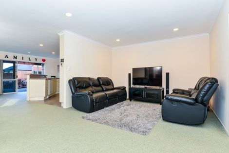 Photo of property in 8 Ben Nevis Place, Nawton, Hamilton, 3200