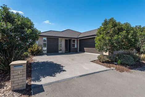 Photo of property in 14 Bradwell Crescent, Halswell, Christchurch, 8025