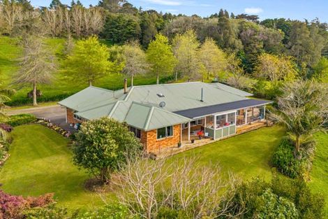 Photo of property in 11 Te Pahi River Drive, Paparoa, Maungaturoto, 0583