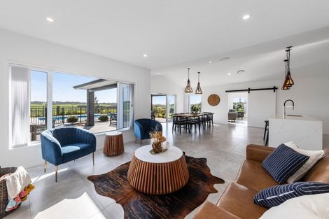 Photo of property in 133 Batty Road, Kingseat, Papakura, 2580