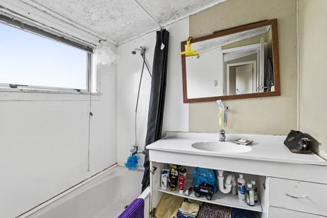 Photo of property in 224 Bridge Street, Eltham, 4322