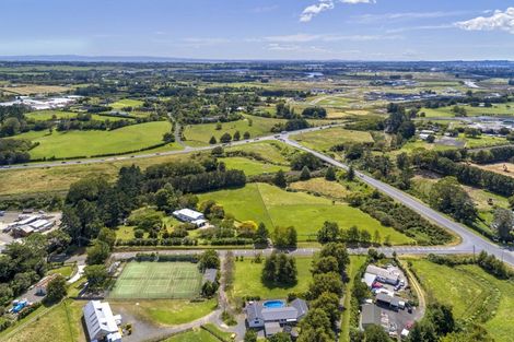 Photo of property in 36 Pitt Road, Runciman, Drury, 2578