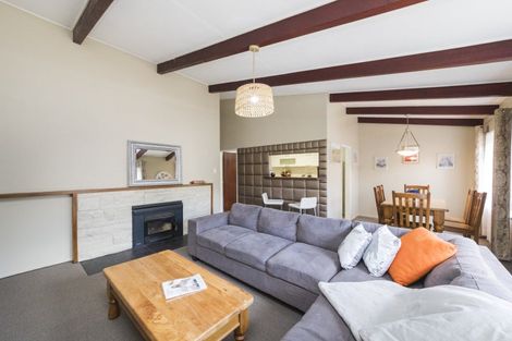 Photo of property in 41 Churchill Avenue, Hokowhitu, Palmerston North, 4410