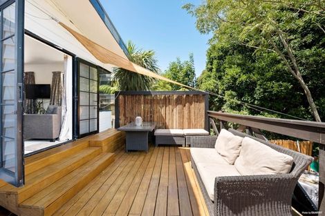 Photo of property in 1/53 Topliss Drive, Northcross, Auckland, 0632