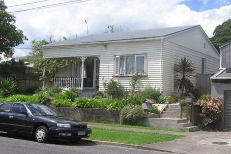 Photo of property in 1/14 High Street, Devonport, Auckland, 0624