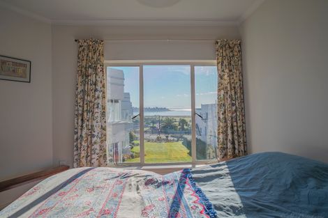 Photo of property in 1-12/48 The Bay Hill, Timaru, 7910