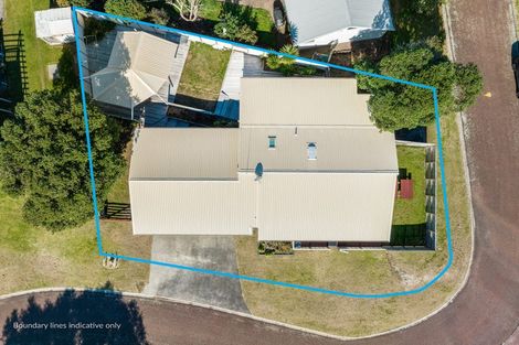 Photo of property in 15 Conqueror Rise, Pauanui, Hikuai, 3579