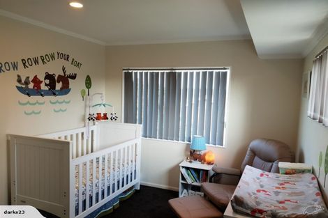 Photo of property in 1/61 Glenmore Road, Sunnyhills, Auckland, 2010