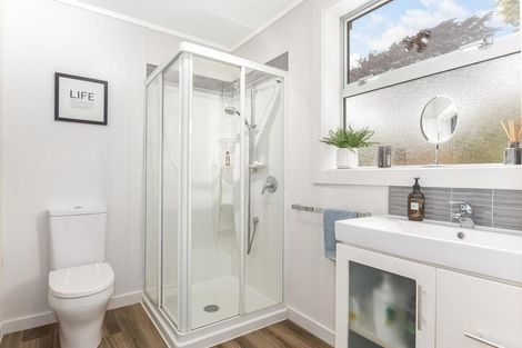 Photo of property in 19 Fleetwood Grove, Waikanae, 5036