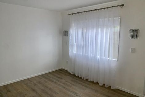 Photo of property in 3/420a Hibiscus Coast Highway, Orewa, 0931