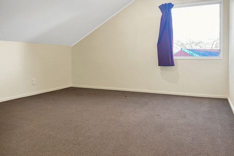 Photo of property in 61 Gloria Avenue, Te Atatu Peninsula, Auckland, 0610