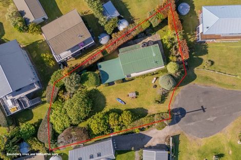 Photo of property in 14 Endeavour Place, Cooks Beach, Whitianga, 3591