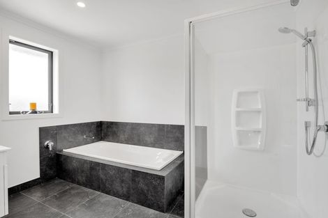 Photo of property in 36 Varsity Heights, Fitzherbert, Palmerston North, 4410