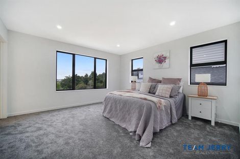Photo of property in 8 Kakau Lane, Flat Bush, Auckland, 2019