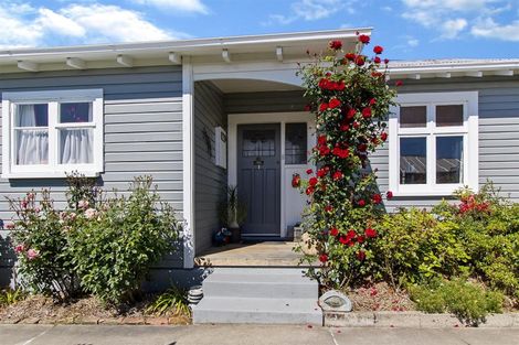 Photo of property in 10 Herbert Street, Waimate, 7924