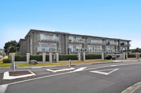 Photo of property in 306/252 Centreway Road, Orewa, 0931