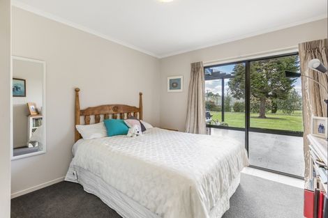 Photo of property in 1343 Kahikatea Flat Road, Kaukapakapa, 0871