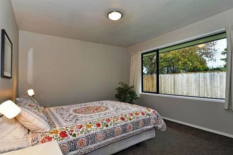 Photo of property in 2/30 Lees Road, Strowan, Christchurch, 8052