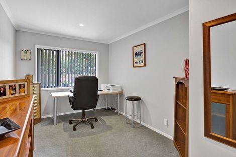 Photo of property in 21 Elizabeth Grove, Stratford, 4332