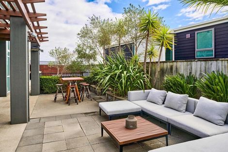 Photo of property in 35 Endeavour Drive, Whitby, Porirua, 5024