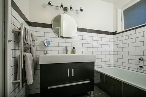 Photo of property in 6 Fairway Avenue, Red Beach, 0932