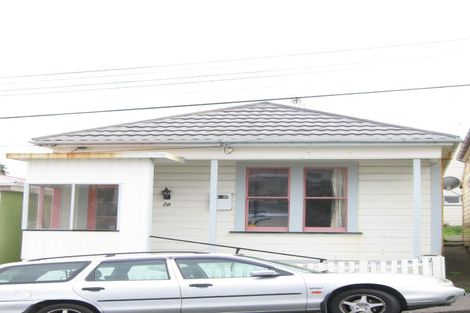Photo of property in 16 Herald Street, Berhampore, Wellington, 6023