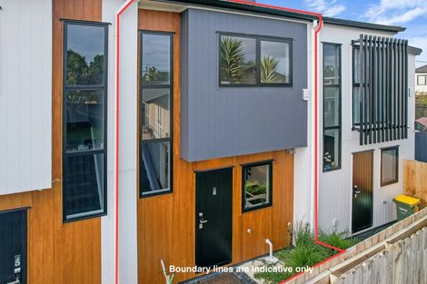 Photo of property in 6/72 Tiraumea Drive, Pakuranga, Auckland, 2010