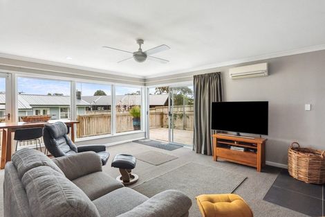 Photo of property in 53a Elizabeth Street, Waikanae, 5036