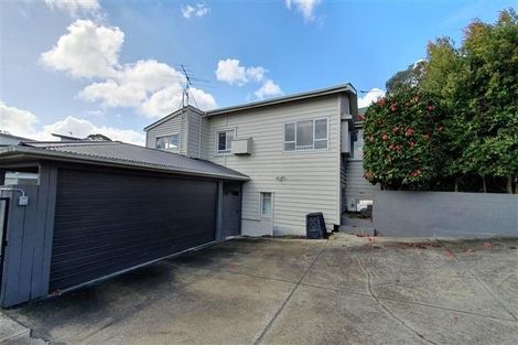 Photo of property in 1 Saltaire Street, Avondale, Auckland, 1026