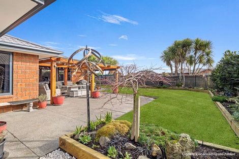 Photo of property in 7 Strathcarron Place, Broomfield, Christchurch, 8042