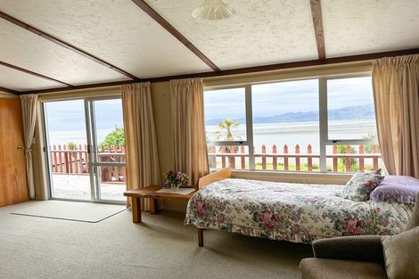 Photo of property in 218 Rangihaeata Road, Rangihaeata, Takaka, 7182